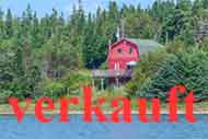 Zu verkaufen in Kanada: Kleines Rotes Haus am Meer auf 1,3 Ha Ufer Grundstück
